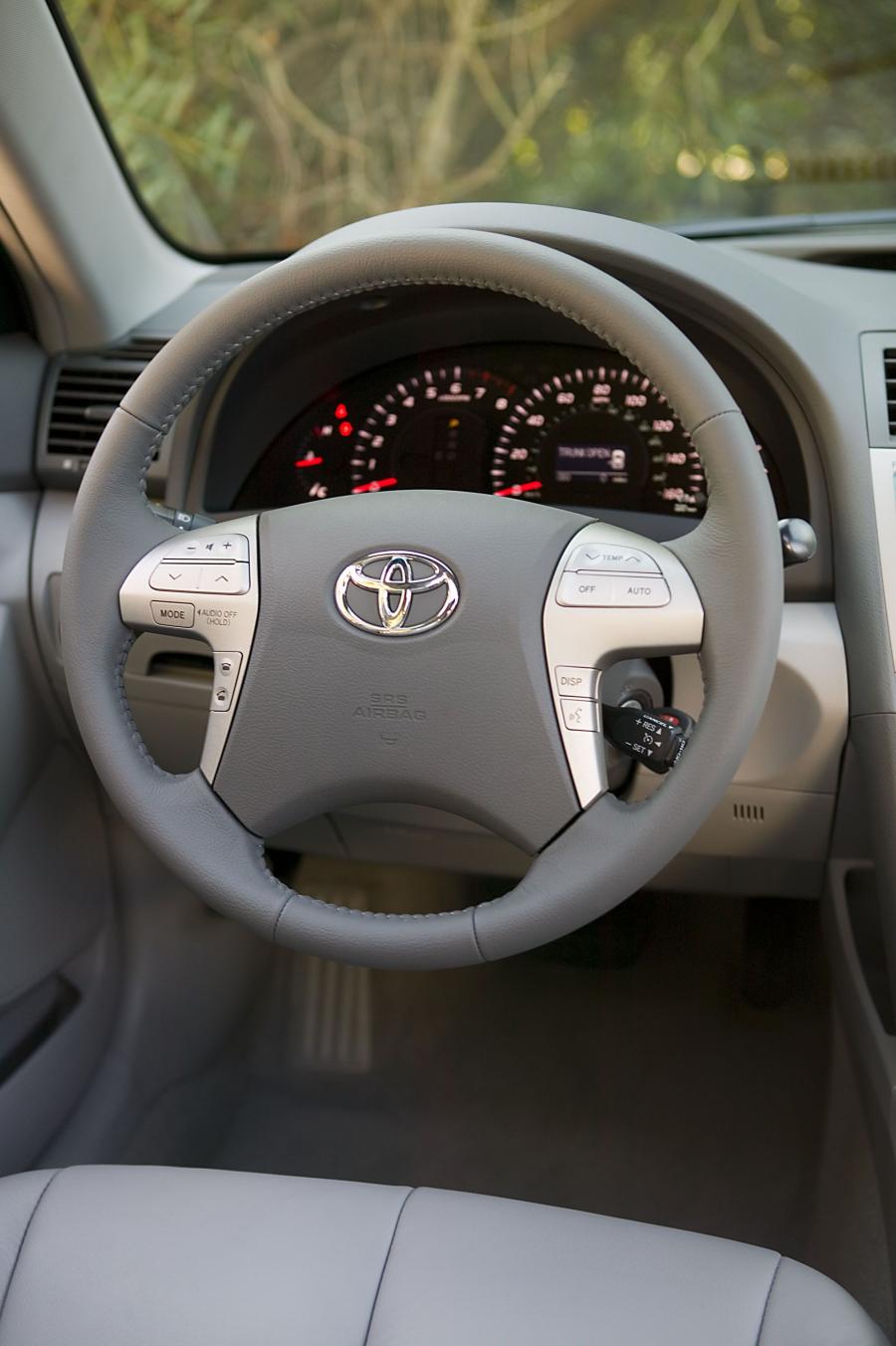  Toyota Camry 2007 года  (фото 24 из 73)